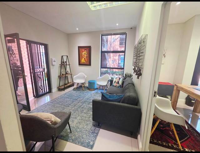 BUSINESS FOR SALE IN DIE HOEWES